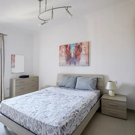 Spacious Seafront 3-bedroom In Sv 3 Daire *