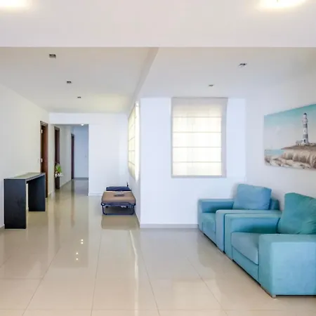 Daire Spacious Seafront 3-bedroom In Sv 3