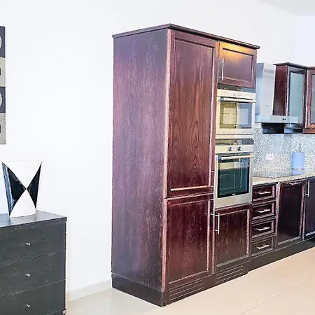 Apartamento Spacious Seafront 3-bedroom In Sv 3