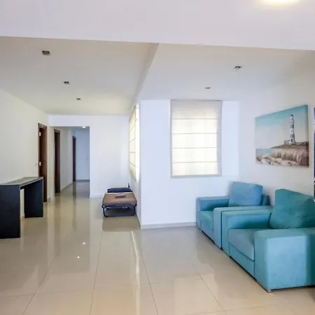 Διαμέρισμα Spacious Seafront 3-bedroom In Sv 3 Σλιέμα